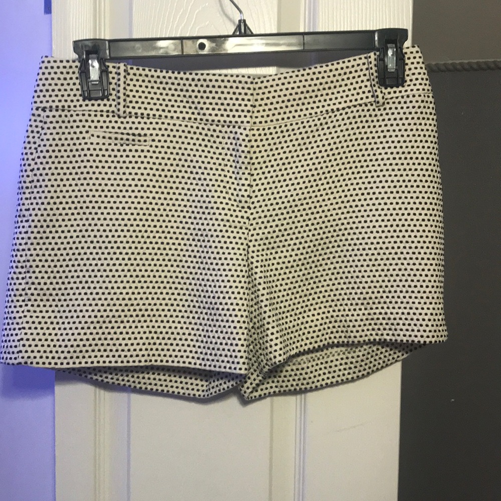 Loft black and white pattern shorts